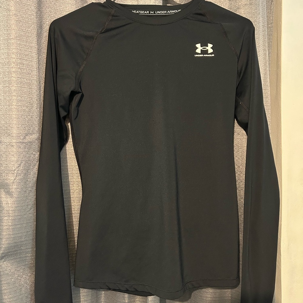 2 Under Armour Black Top